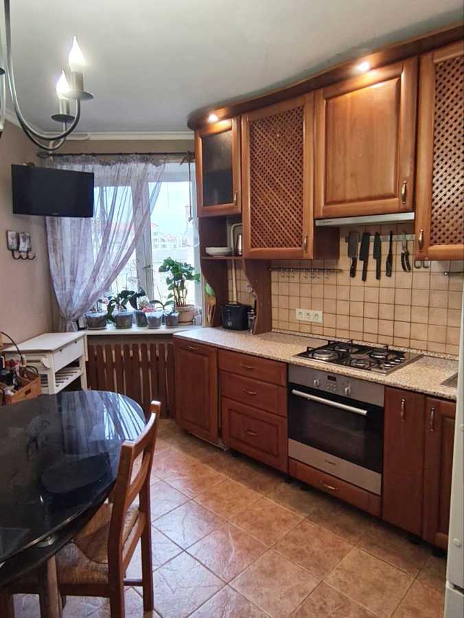 Оренда 2-кімнатної квартири 65 м², Нижній Вал вул., 41