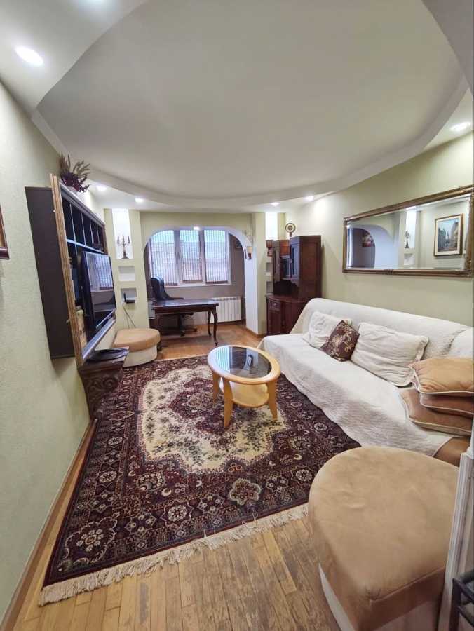 Оренда 2-кімнатної квартири 65 м², Нижній Вал вул., 41