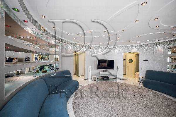 Продаж 3-кімнатної квартири 102 м², Ломоносова вул., 60А