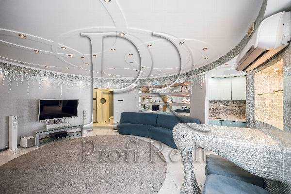 Продаж 3-кімнатної квартири 102 м², Ломоносова вул., 60А