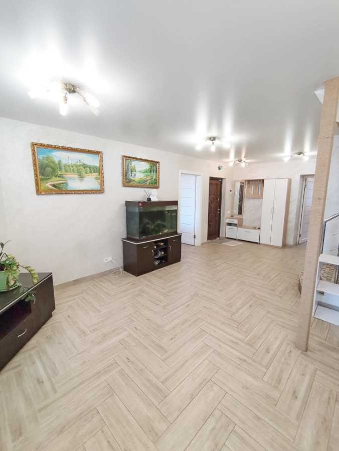 Продаж 3-кімнатної квартири 120 м², Миру вул., 50