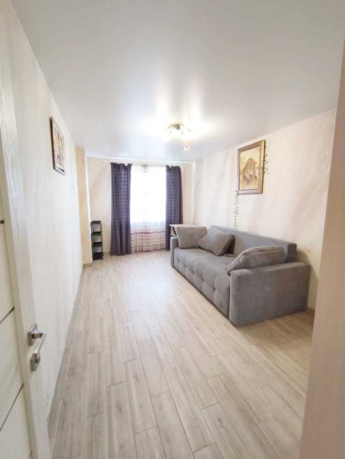 Продаж 3-кімнатної квартири 120 м², Миру вул., 50