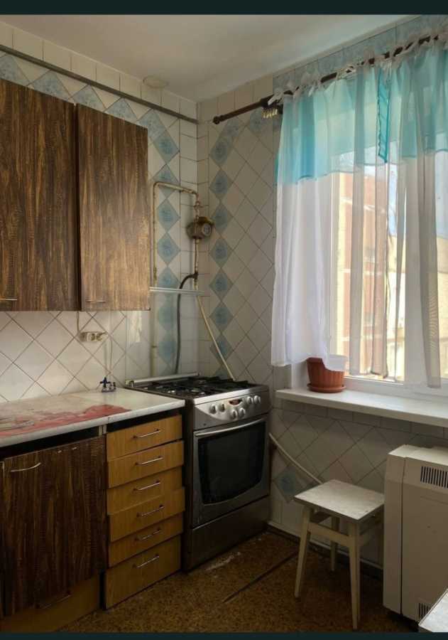 Продаж 3-кімнатної квартири 72 м², Жовтнева, 3