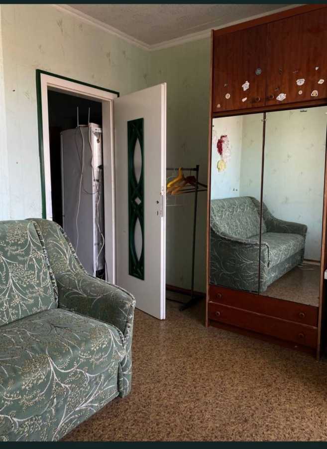 Продаж 3-кімнатної квартири 72 м², Жовтнева, 3