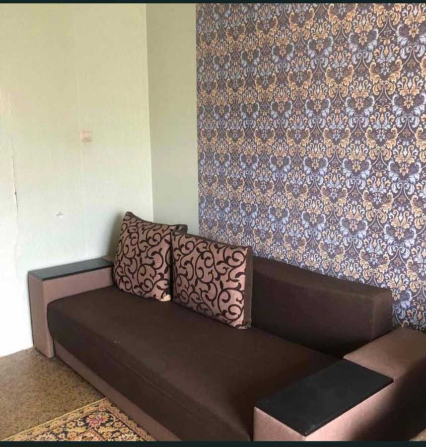 Продаж 3-кімнатної квартири 72 м², Жовтнева, 3