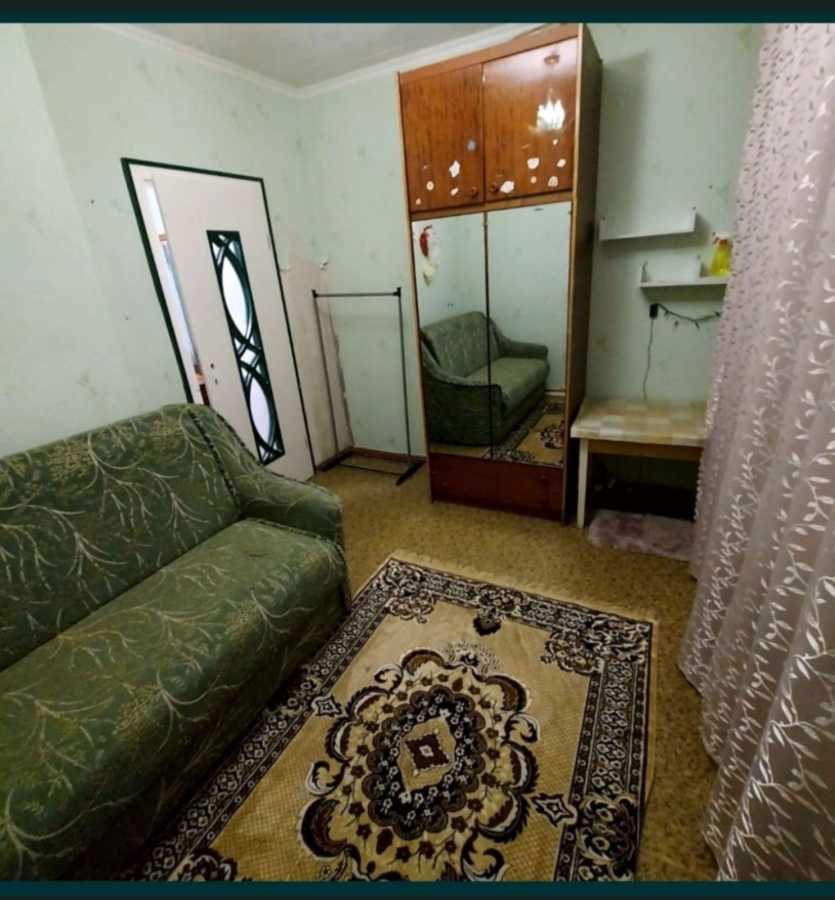 Продаж 3-кімнатної квартири 72 м², Жовтнева, 3