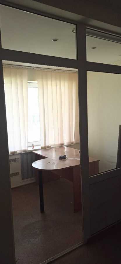 Продаж офісу 38.7 м², Полтавська, 8