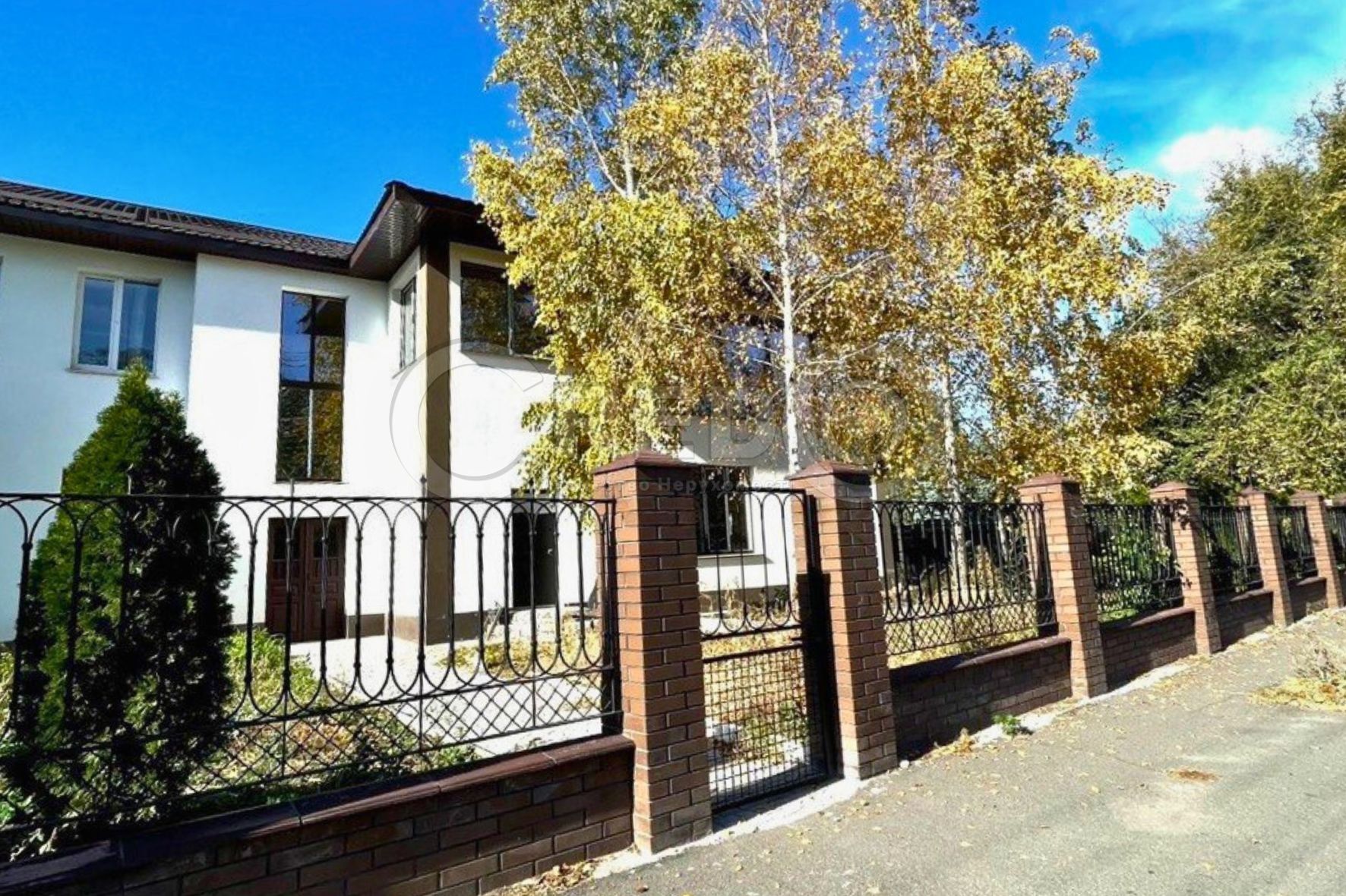 Продажа 5-комнатной квартиры 197 м², Первомайская ул.