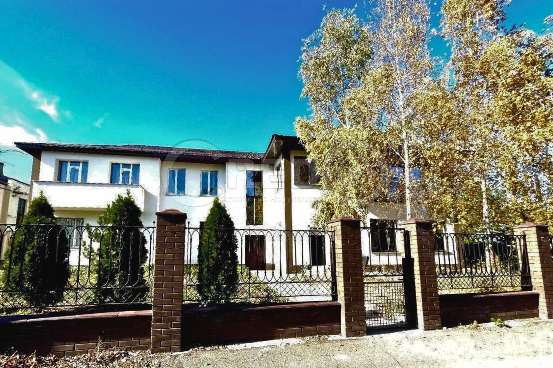 Продажа 5-комнатной квартиры 197 м², Первомайская ул.