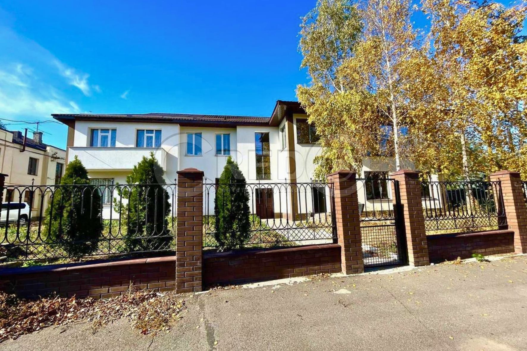 Продажа 5-комнатной квартиры 197 м², Первомайская ул.