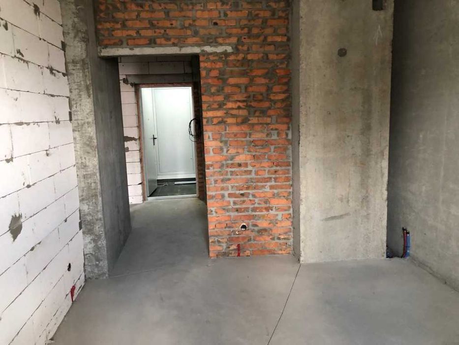 Продаж 1-кімнатної квартири 52.5 м², Микільсько-Слобідська вул.