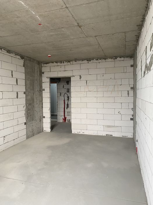 Продаж 1-кімнатної квартири 52.5 м², Микільсько-Слобідська вул.