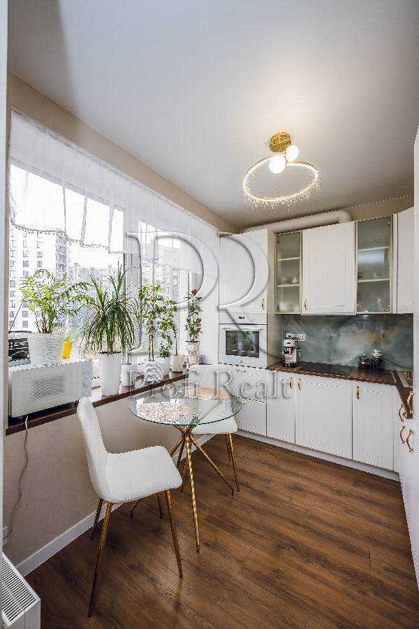 Продаж 1-кімнатної квартири 34 м², Героїв Небесної Сотні просп., 16/10