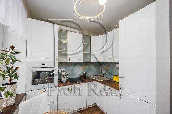 Продаж 1-кімнатної квартири 34 м², Героїв Небесної Сотні просп., 16/10