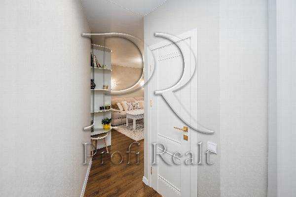 Продаж 1-кімнатної квартири 34 м², Героїв Небесної Сотні просп., 16/10