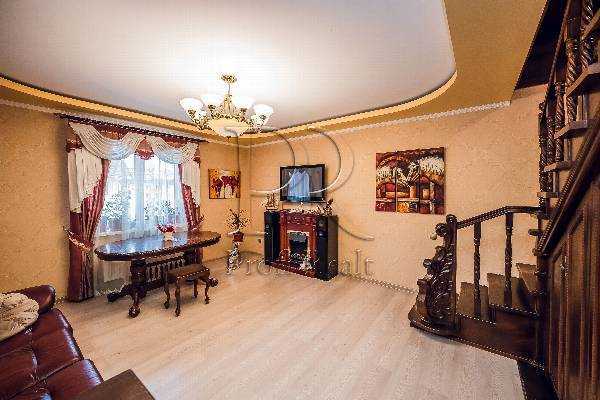 Продажа 3-комнатной квартиры 95 м², Ивана Франко ул., 5