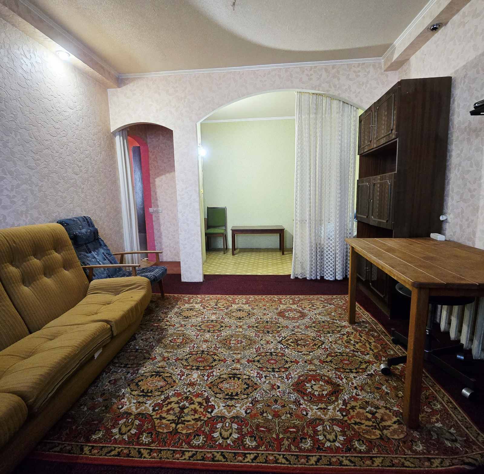 Продажа 1-комнатной квартиры 42 м², Славы бул., 44