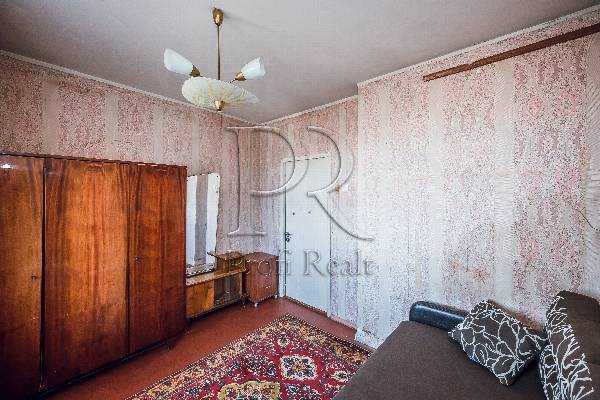 Продаж 3-кімнатної квартири 70 м², Райдужна вул., 21А