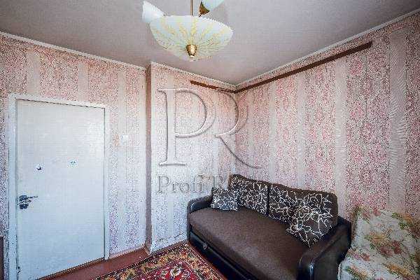 Продаж 3-кімнатної квартири 70 м², Райдужна вул., 21А