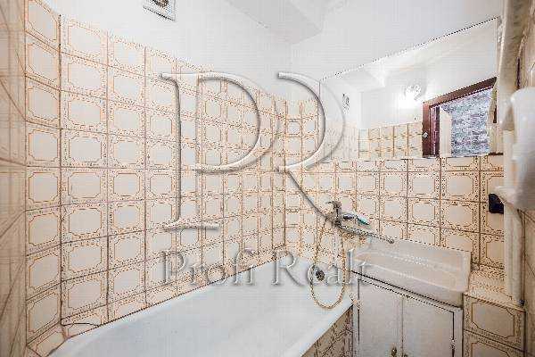 Продажа 2-комнатной квартиры 47 м², Валентина Серова ул., 36