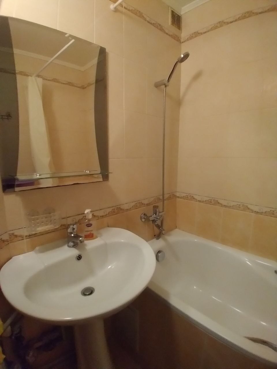 Аренда 1-комнатной квартиры 33 м², Княжий Затон ул., 17А