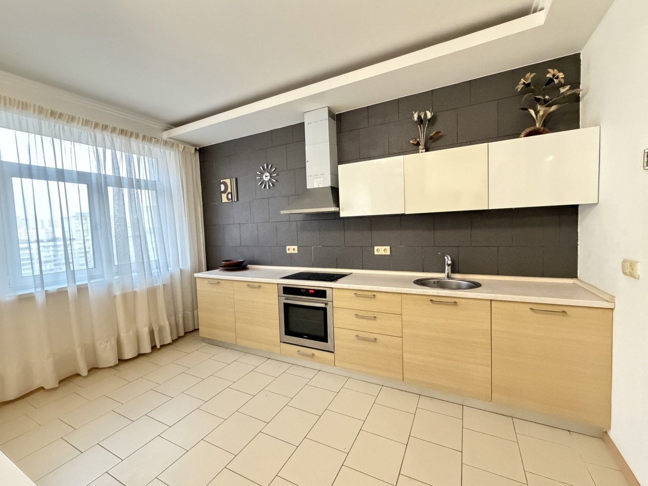 Аренда 1-комнатной квартиры 46 м², Александра Мишуги ул., 2