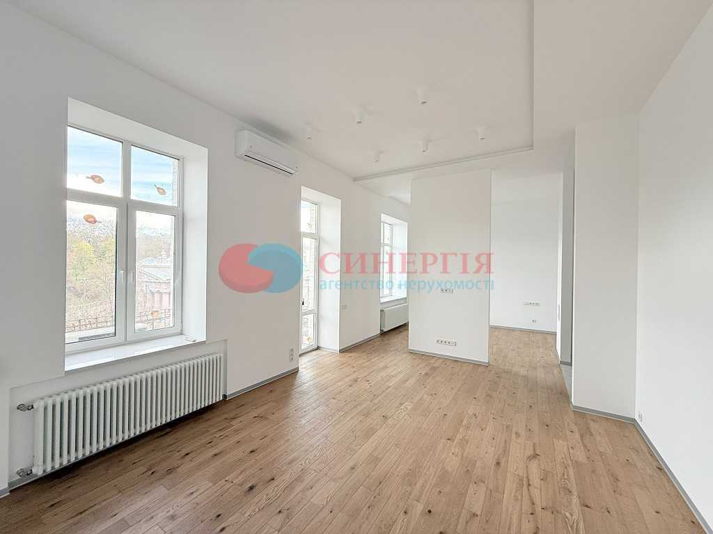 Продаж 2-кімнатної квартири 72 м², Музейний пров., 8Б