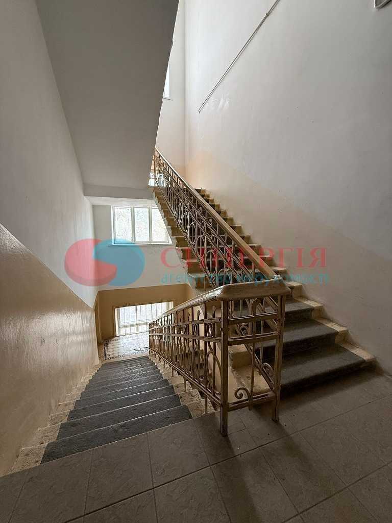 Продаж 2-кімнатної квартири 72 м², Музейний пров., 8Б