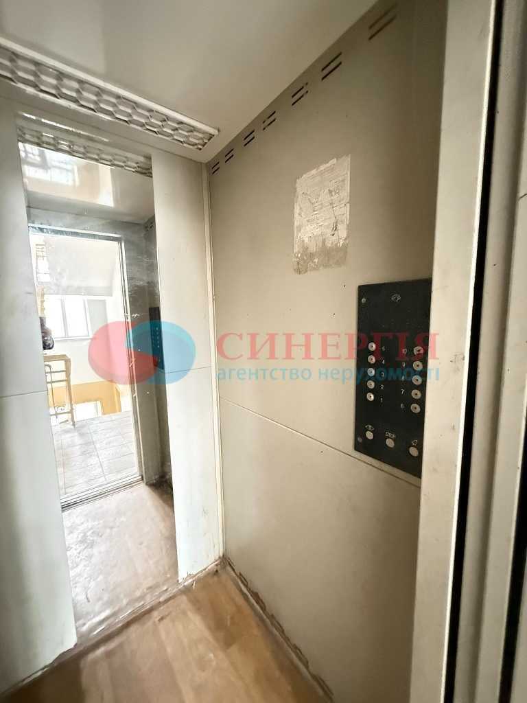 Продаж 2-кімнатної квартири 72 м², Музейний пров., 8Б