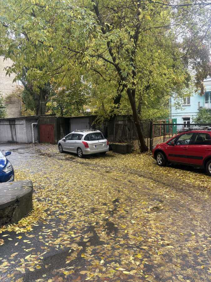 Продаж 1-кімнатної квартири 36 м², Микільсько-Ботанічна вул., 7/9