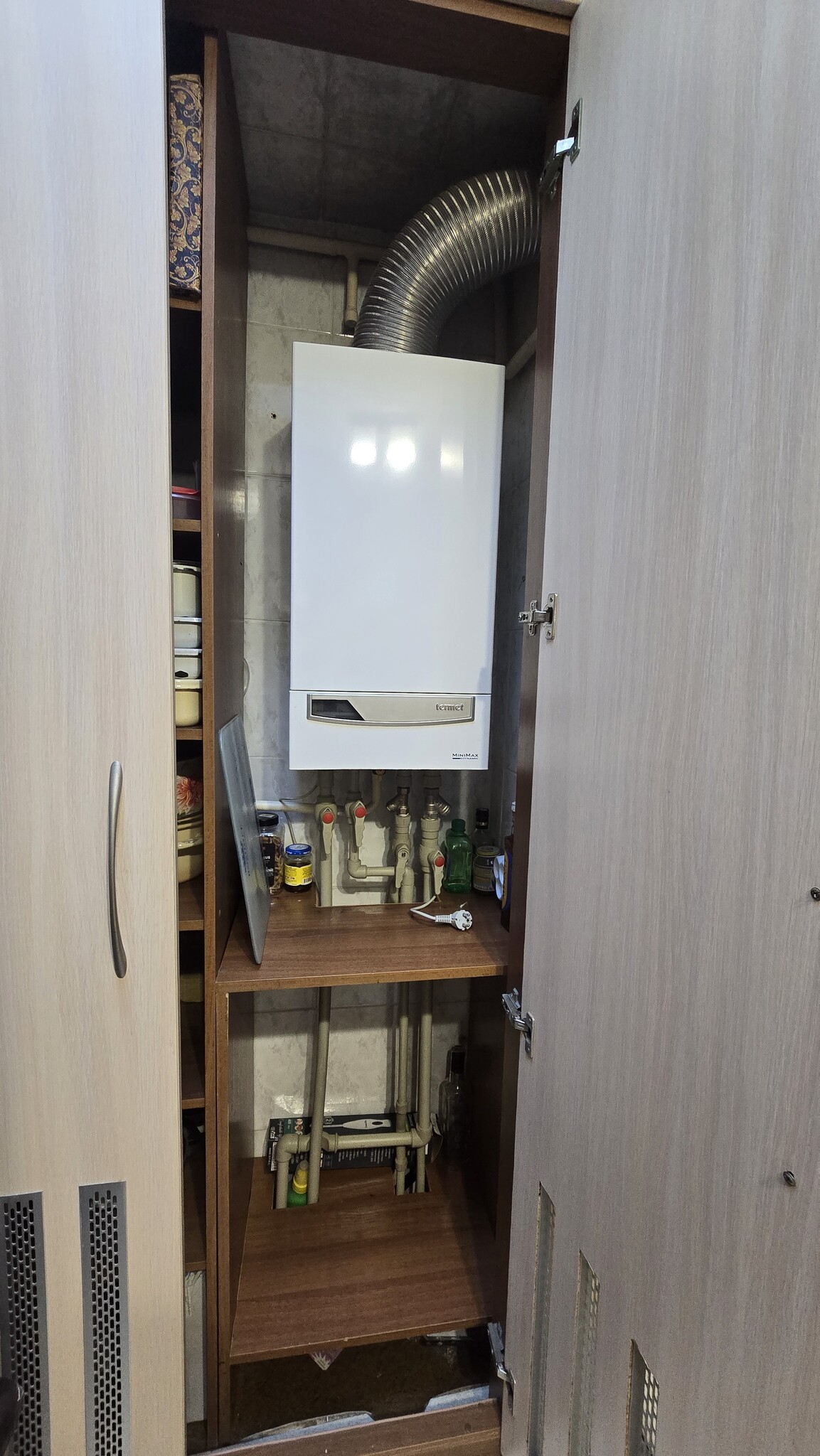 Продаж 4-кімнатної квартири 83.3 м², Середньофонтанська вул., 4