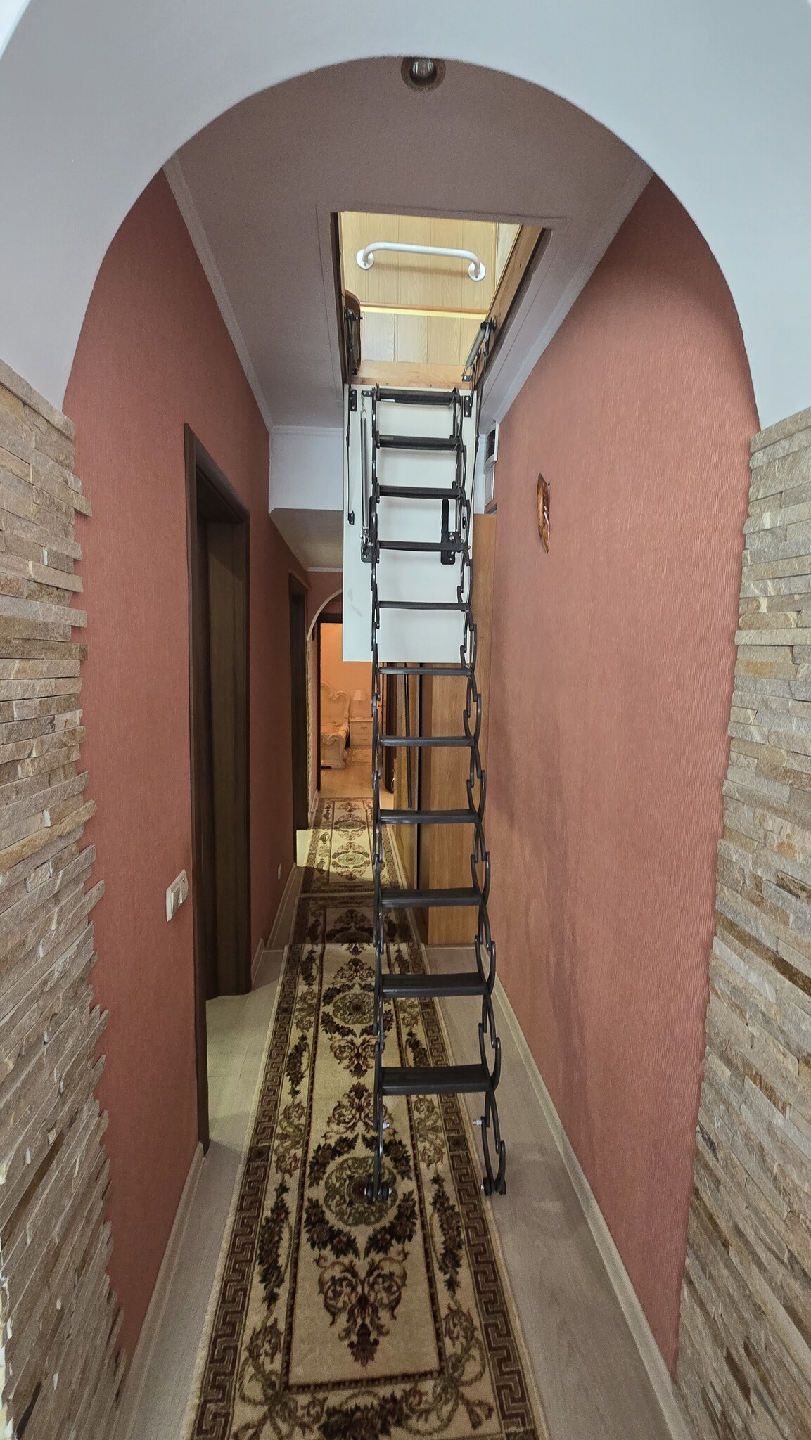 Продаж 4-кімнатної квартири 83.3 м², Середньофонтанська вул., 4