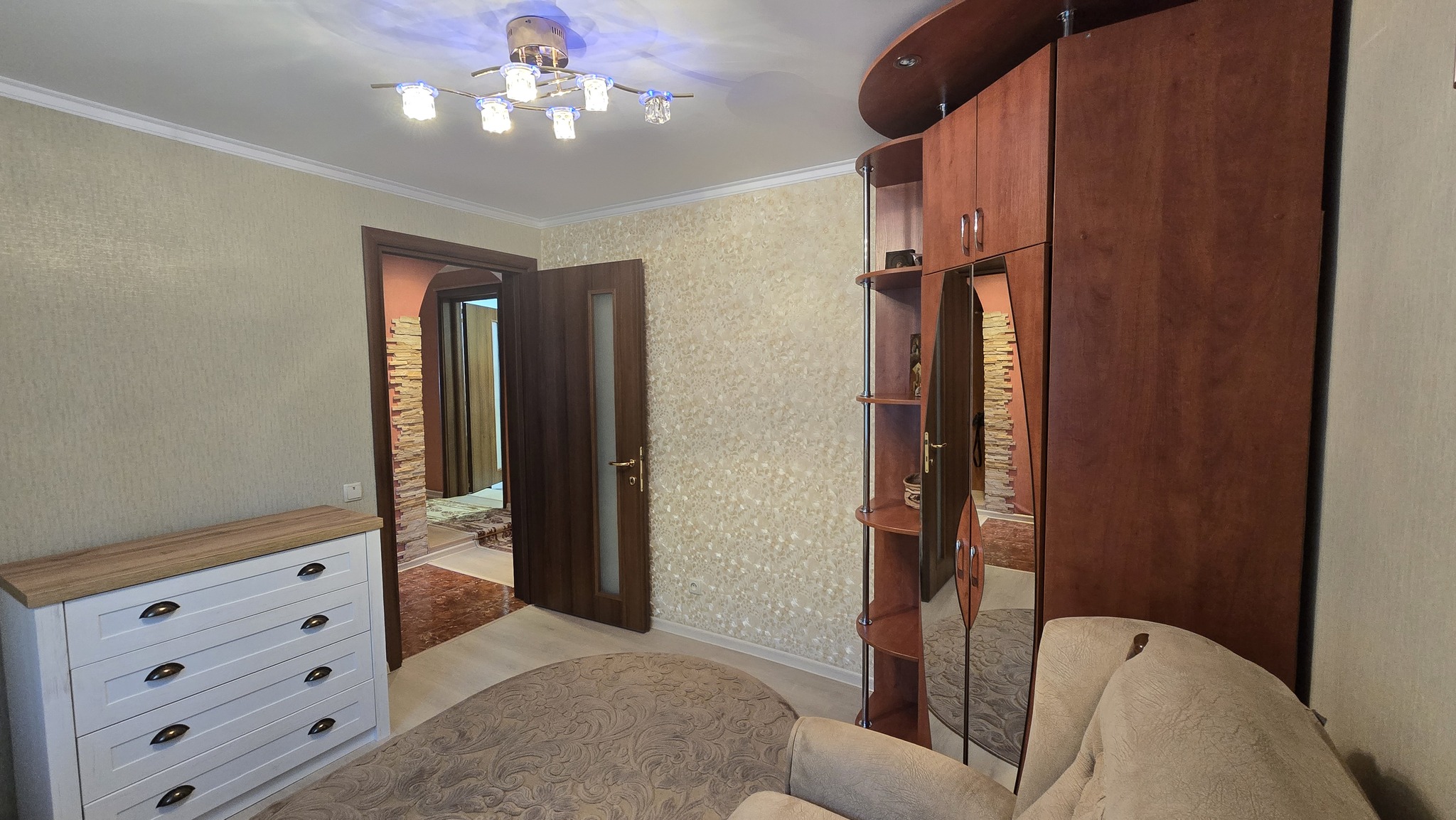 Продаж 4-кімнатної квартири 83.3 м², Середньофонтанська вул., 4