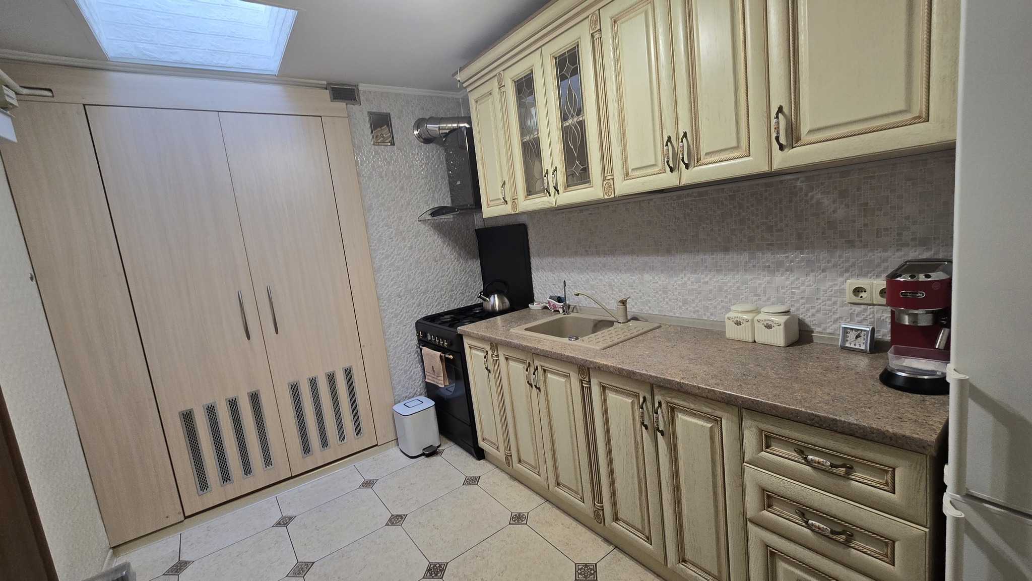 Продаж 4-кімнатної квартири 83.3 м², Середньофонтанська вул., 4