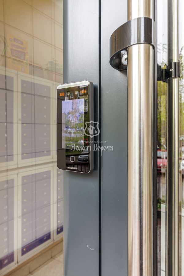 Продажа 2-комнатной квартиры 77.4 м², Максима Кривоноса ул., 17