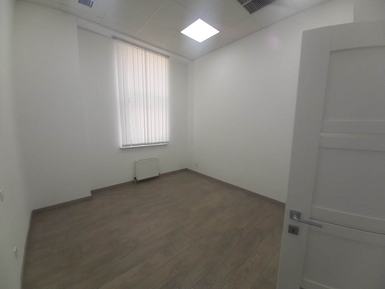 Оренда офісу 150 м², Катеринославський бул., 1