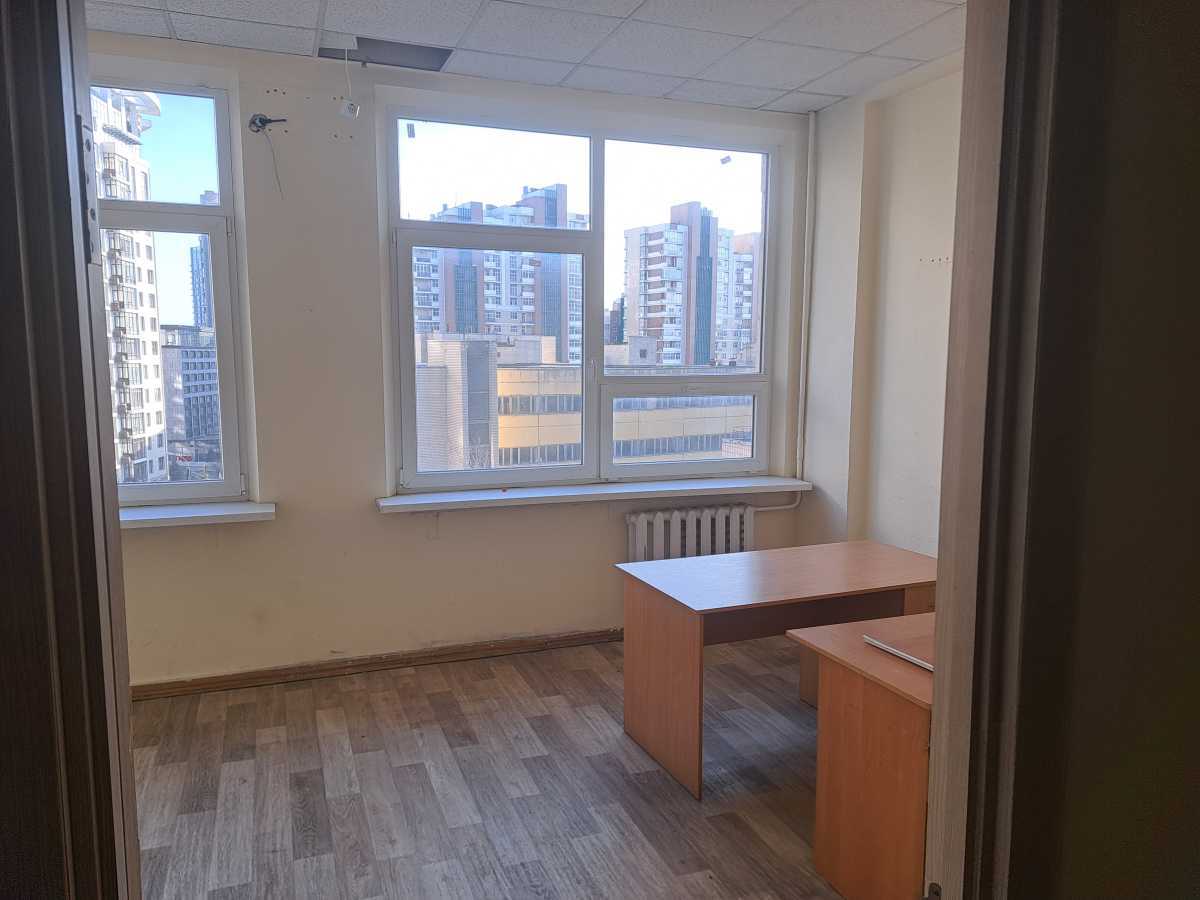 Оренда офісу 86 м², Іоанна Павла ІІ вул., 4/6
