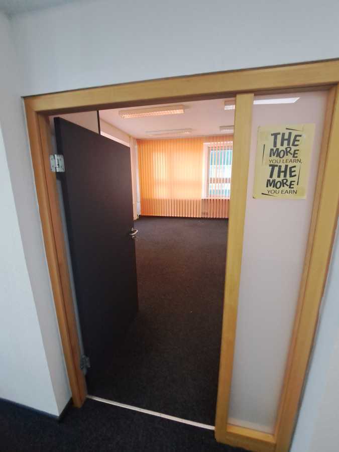 Оренда офісу 92.8 м², Іоанна Павла ІІ вул., 4/6