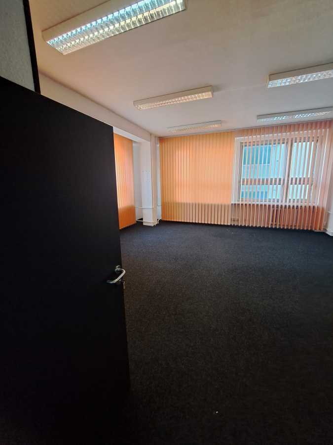 Оренда офісу 92.8 м², Іоанна Павла ІІ вул., 4/6