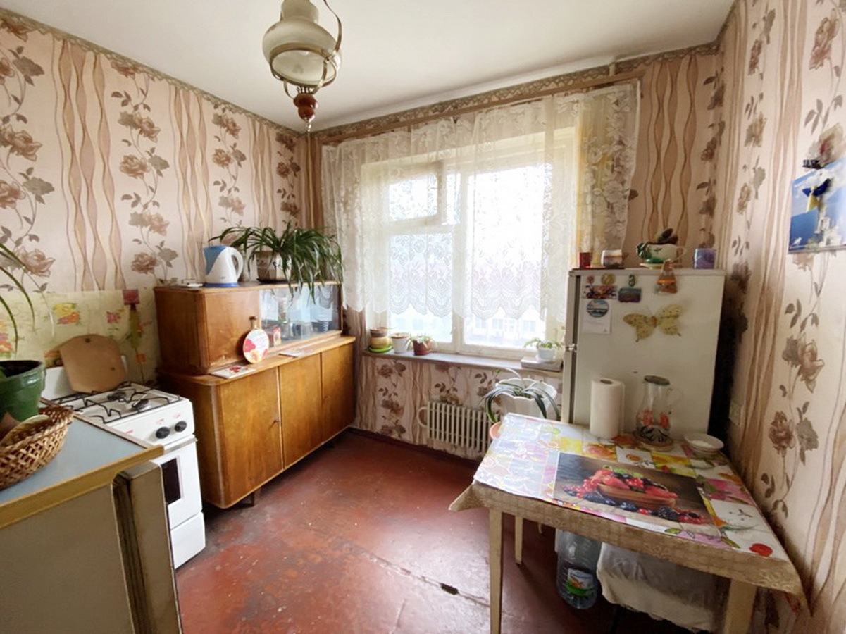 Продажа 2-комнатной квартиры 50 м², Лазурная ул.