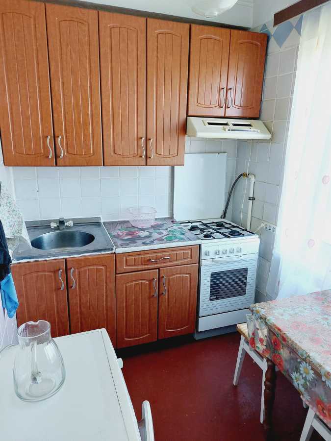 Продажа 2-комнатной квартиры 45 м², Кирилловская ул., 146