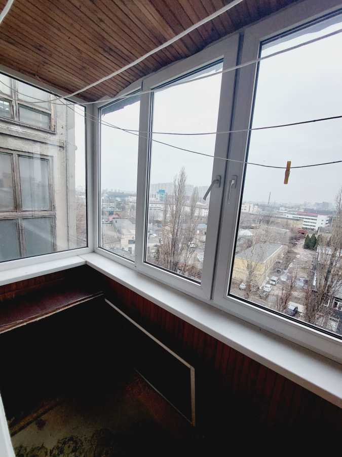 Продажа 2-комнатной квартиры 45 м², Кирилловская ул., 146