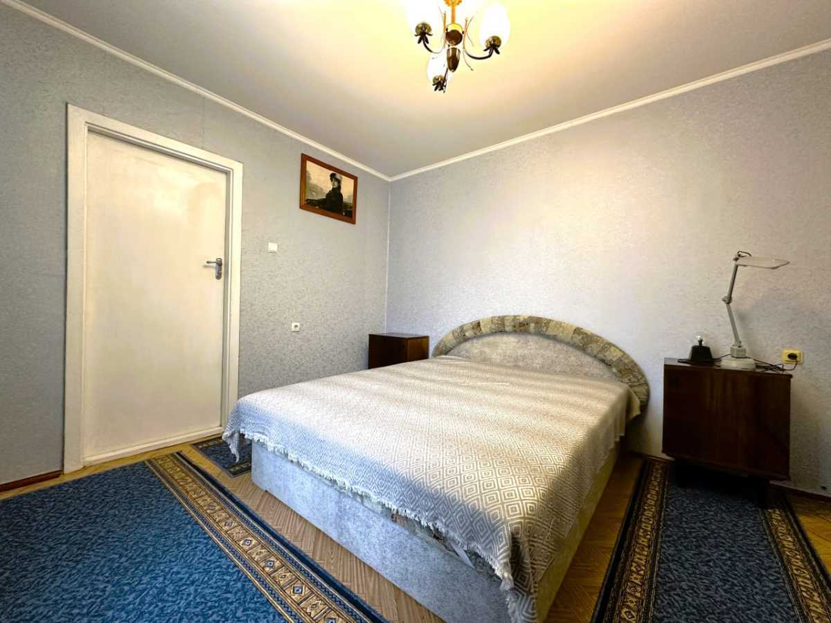 Аренда 3-комнатной квартиры 100 м², Декабристов ул., 12/37