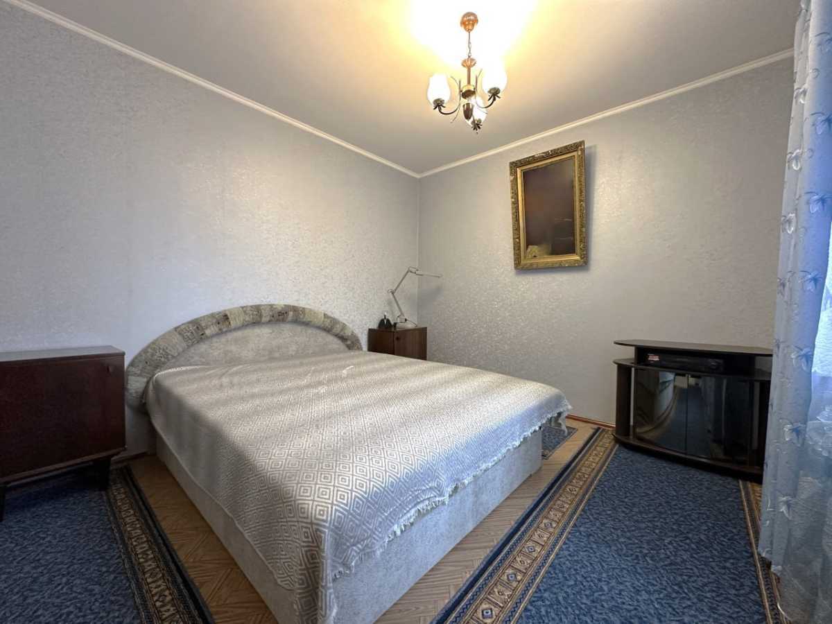 Аренда 3-комнатной квартиры 100 м², Декабристов ул., 12/37