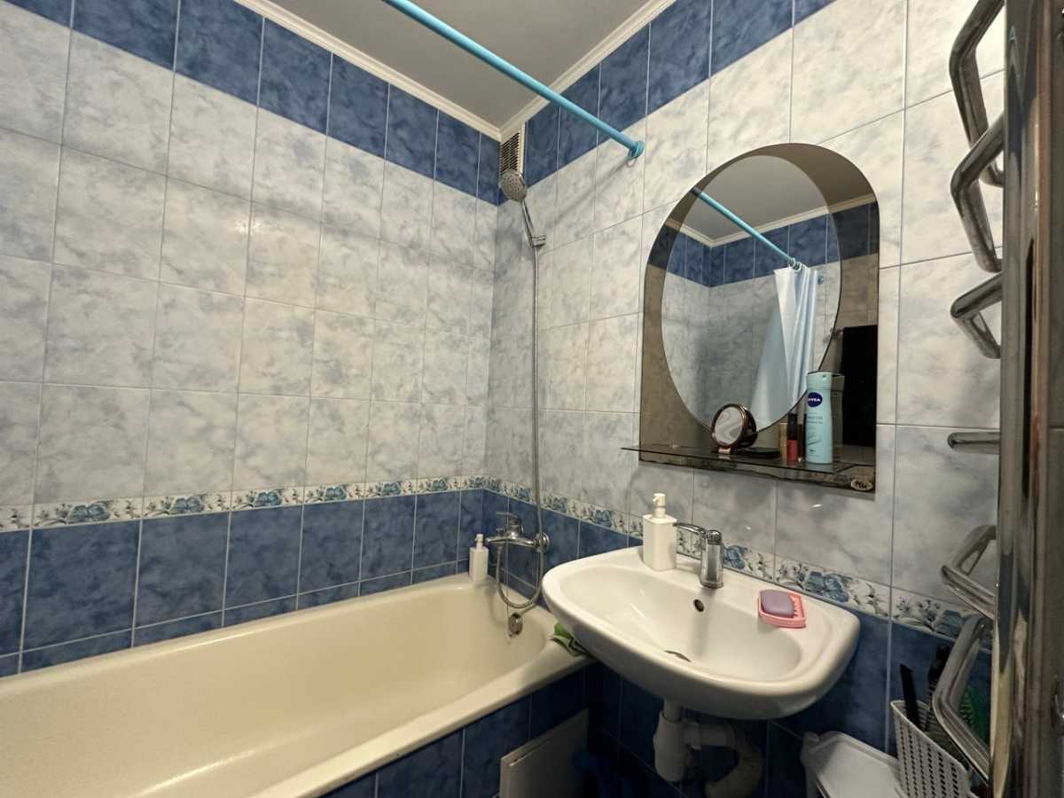 Аренда 3-комнатной квартиры 100 м², Декабристов ул., 12/37