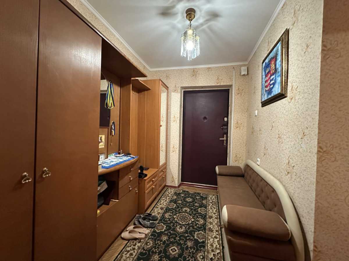 Аренда 3-комнатной квартиры 100 м², Декабристов ул., 12/37
