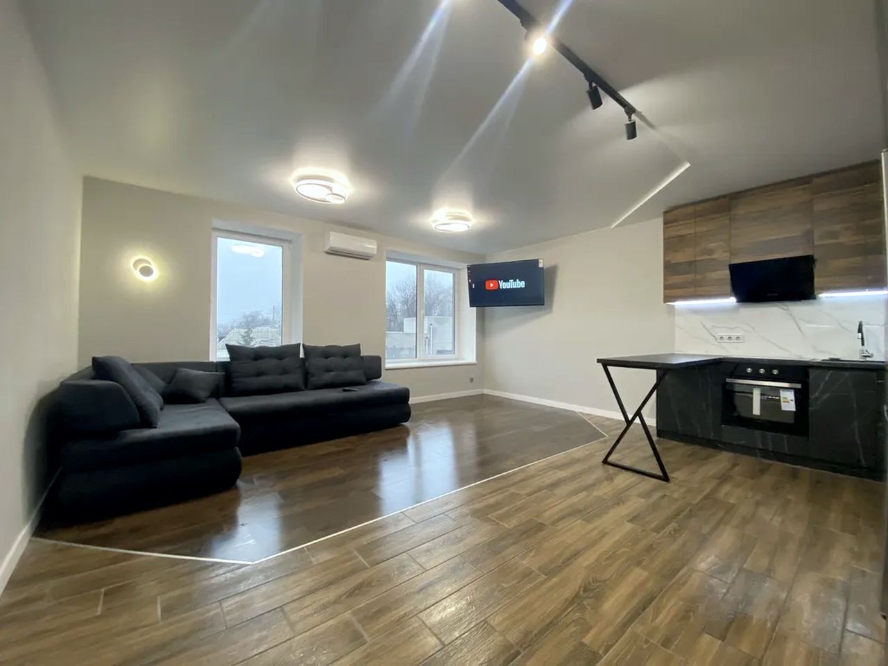 Продажа 1-комнатной квартиры 38 м², Луговская ул., 255