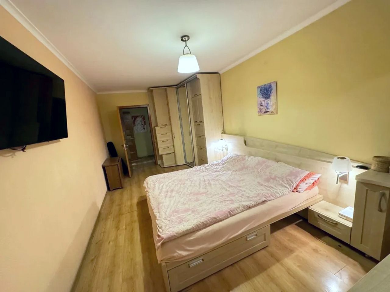 Продажа 3-комнатной квартиры 72 м², Мандрыковская ул., 137