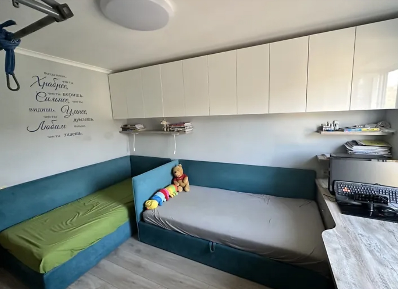 Продажа 3-комнатной квартиры 72 м², Мандрыковская ул., 137