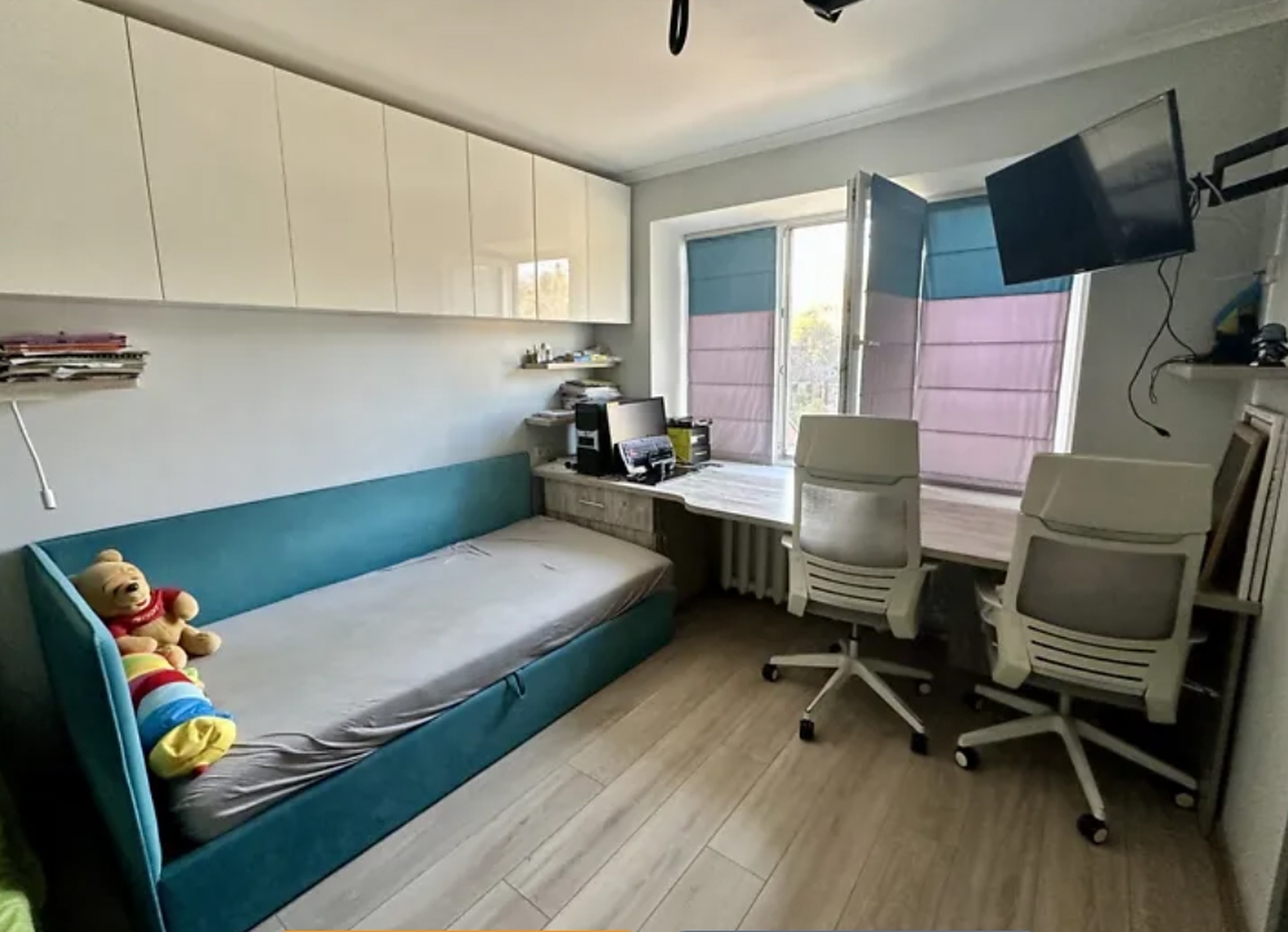 Продажа 3-комнатной квартиры 72 м², Мандрыковская ул., 137